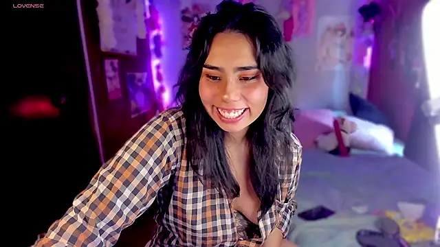 Snapshot of kiki_cavilll chatting on 02.19.25 kiki cavilll online show from 02.19.25