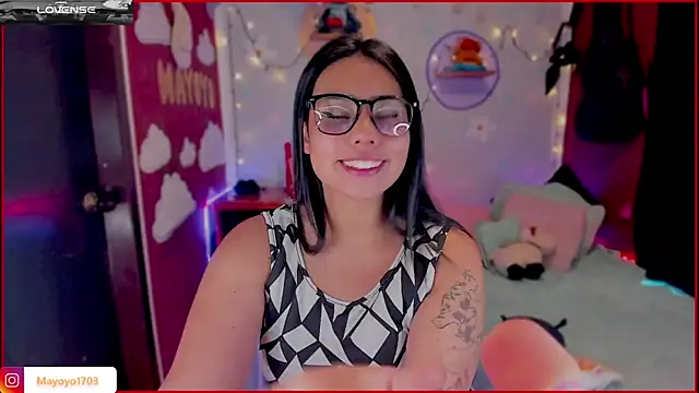 Snapshot of kiki_cavilll chatting on 10.10.25 kiki cavilll online show from 10.10.25