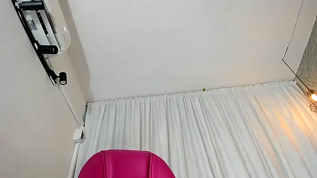 KOURTNEY-- online show from 03.12.26