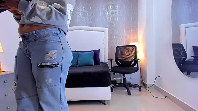  Peach1  online show from 09.29.25