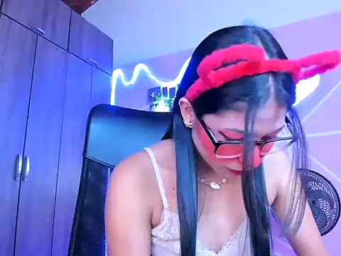  ALLYSON18  online show from 01.22.25