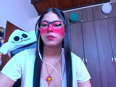  ALLYSON18  online show from 10.13.25