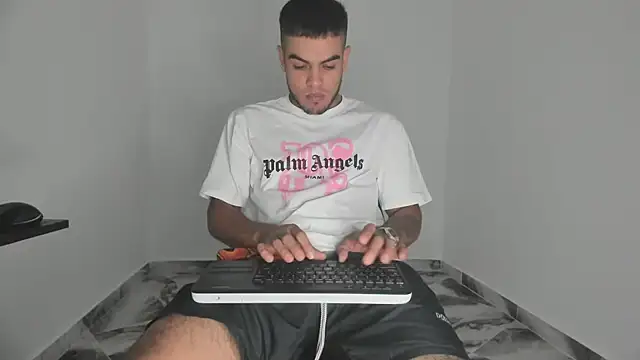 mikee scooth online show from 11.17.25