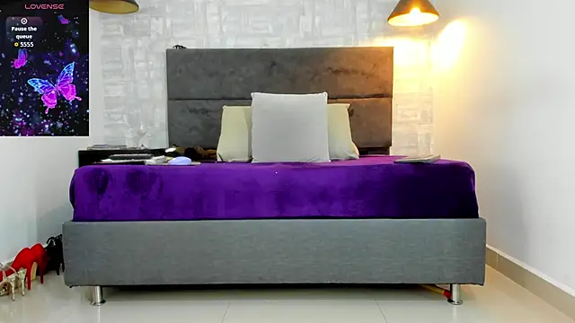 Snapshot of missnatash chatting on 10.06.25 missnatash online show from 10.06.25