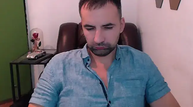 Snapshot of Leo_1617 chatting on 12.03.24 Leo 1617 online show from 12.03.24