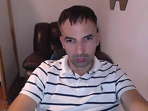 Snapshot of Leo_1617 chatting on 09.23.25 Leo 1617 online show from 09.23.25