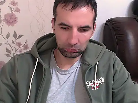 Snapshot of Leo_1617 chatting on 05.01.26 Leo 1617 online show from 05.01.26