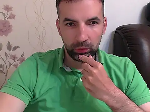 Snapshot of Leo_1617 chatting on 05.09.26 Leo 1617 online show from 05.09.26