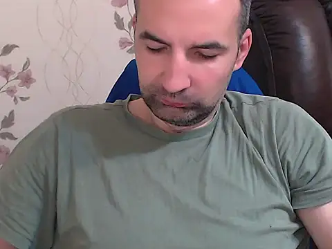 Snapshot of Leo_1617 chatting on 05.15.26 Leo 1617 online show from 05.15.26