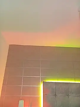 Snapshot of Karito-28 chatting on 10.21.25 Karito-28 online show from 10.21.25