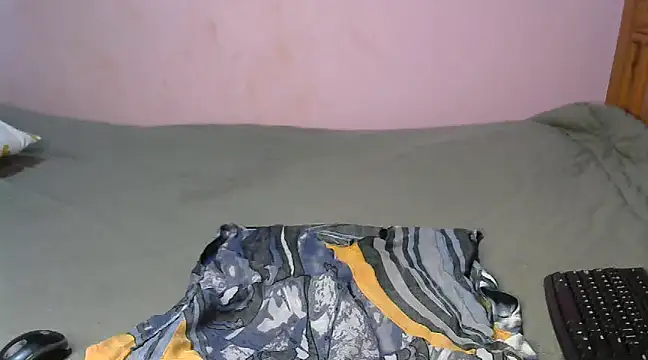 Snapshot of Caryyyl chatting on 03.11.25 Caryyyl online show from 03.11.25