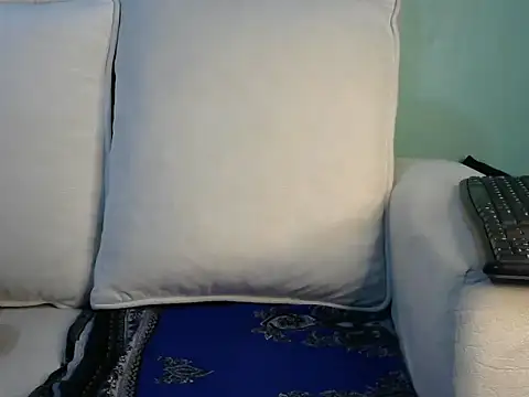 Snapshot of Caryyyl chatting on 10.01.25 Caryyyl online show from 10.01.25