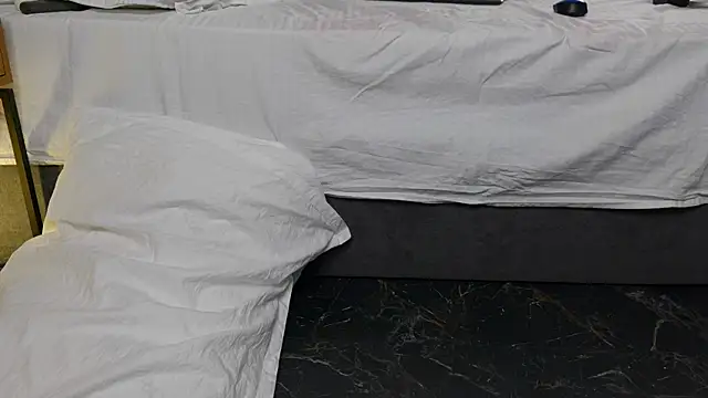 Snapshot of celestara chatting on 02.15.25 celestara online show from 02.15.25