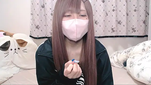  hiyor  online show from 04.24.26