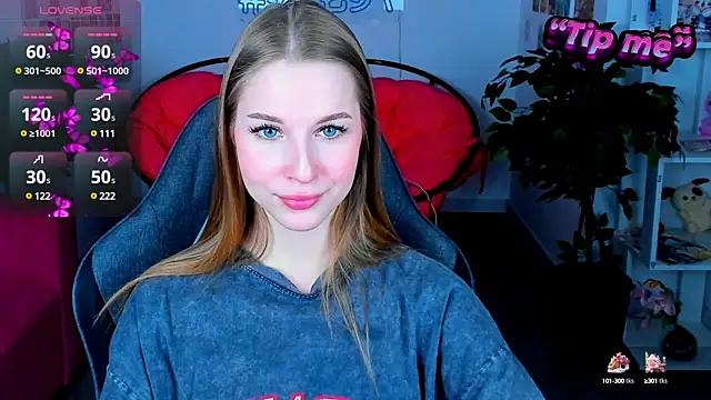 CuteMousee online show from 01.04.25