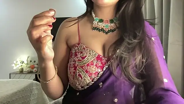 Snapshot of Wild_Fantasy_7 chatting on 10.22.25 Wild Fantasy 7 online show from 10.22.25