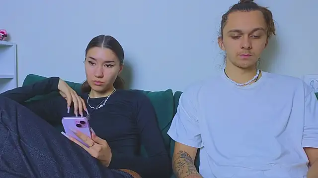 do u know them online show from 04.04.26