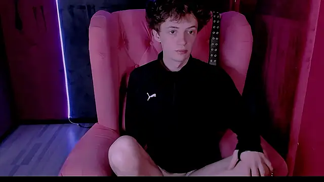 LukeSweet online show from 02.04.26