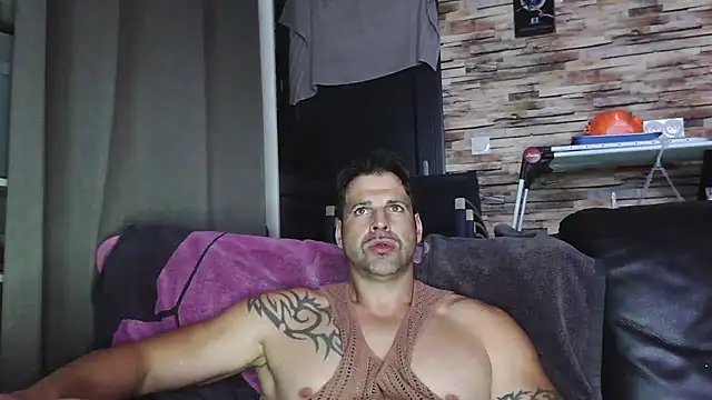 XxBigboybandxX online show from 11.17.25