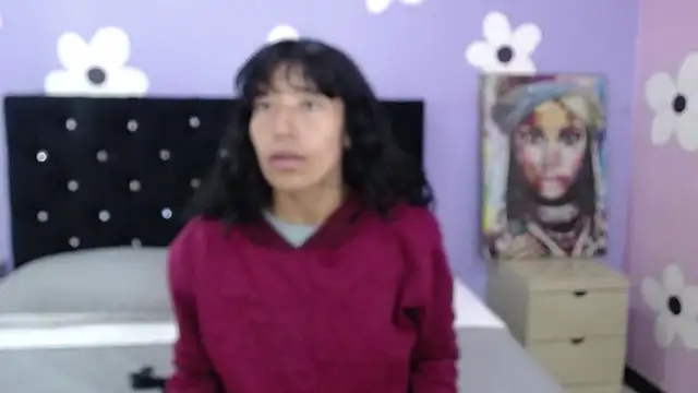 karolinee 66  online show from 02.04.26