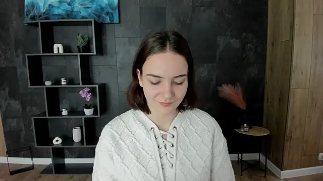 OliviaMontgomery online show from 12.10.24