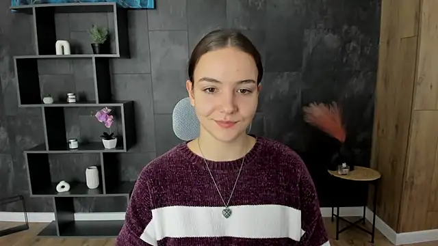 OliviaMontgomery online show from 12.11.24