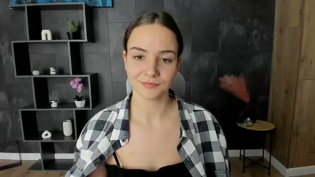 OliviaMontgomery online show from 12.13.24