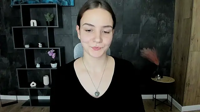 OliviaMontgomery online show from 12.23.24