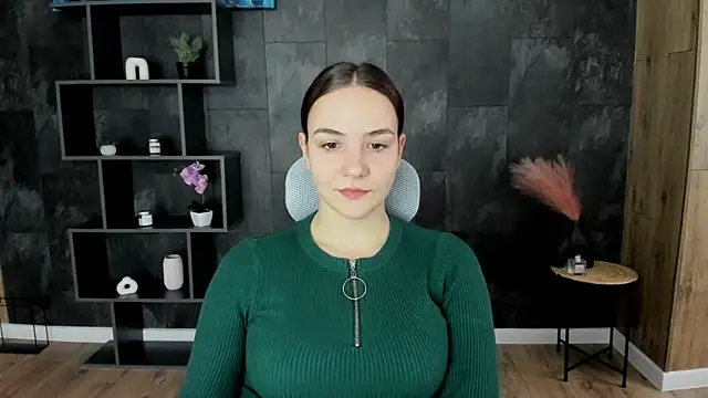 OliviaMontgomery online show from 01.13.25