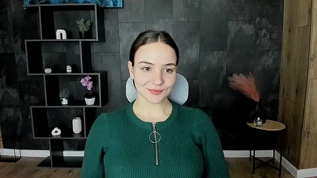 OliviaMontgomery online show from 01.13.25