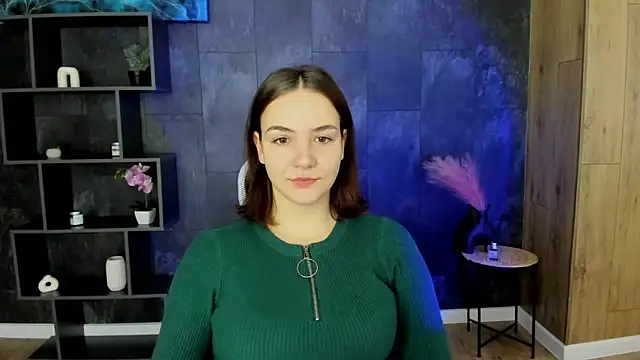 OliviaMontgomery online show from 01.17.25