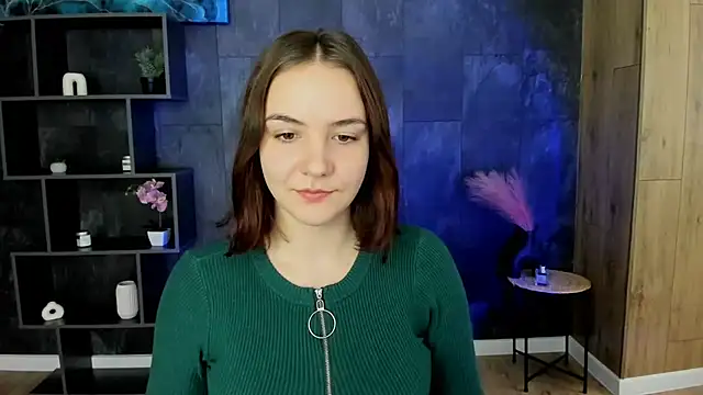 OliviaMontgomery online show from 01.17.25