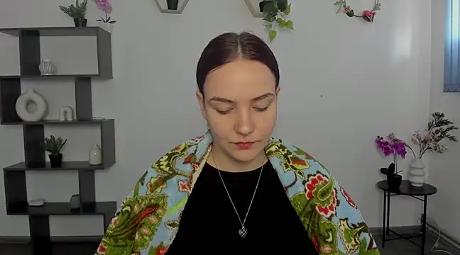 OliviaMontgomery online show from 02.25.25