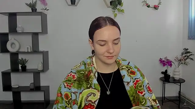 OliviaMontgomery online show from 02.25.25