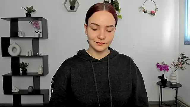 OliviaMontgomery online show from 03.05.25