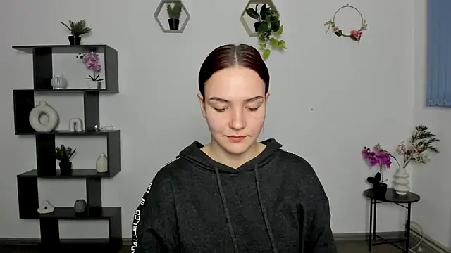 OliviaMontgomery online show from 03.05.25
