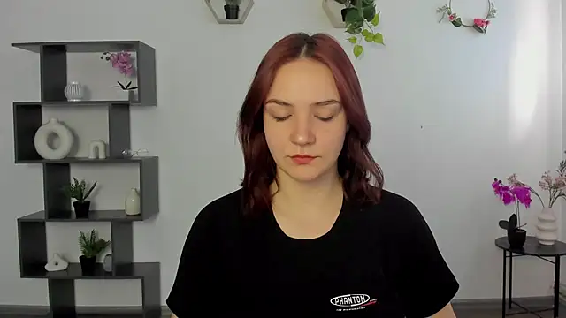 OliviaMontgomery online show from 03.13.25