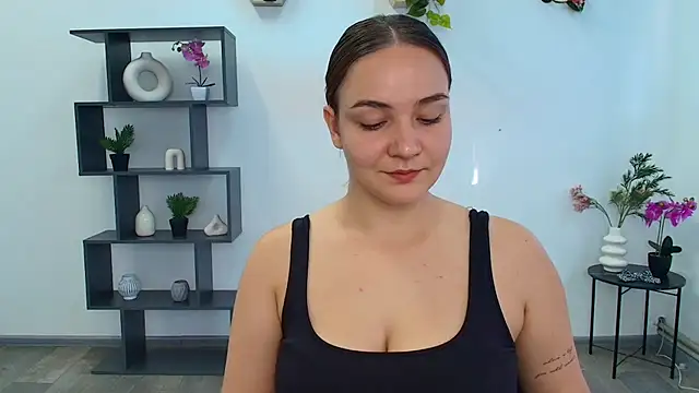 OliviaMontgomery online show from 09.18.25