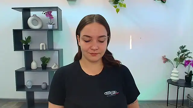 OliviaMontgomery online show from 09.25.25