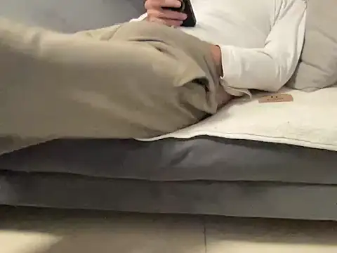 4small4inchlol online show from 12.22.25