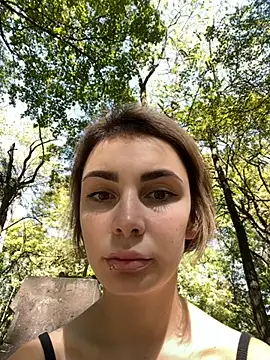 Snapshot of SandraCarter chatting on 10.05.25 SandraCarter online show from 10.05.25