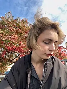 Snapshot of SandraCarter chatting on 10.12.25 SandraCarter online show from 10.12.25