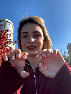 Snapshot of SandraCarter chatting on 10.20.25 SandraCarter online show from 10.20.25