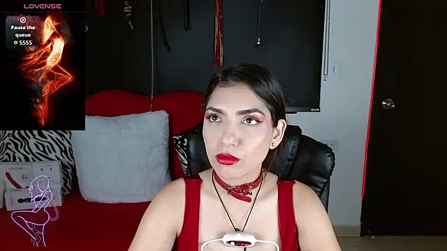 Carolaine69  online show from 09.12.25