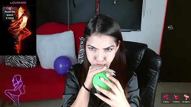 Carolaine69  online show from 09.15.25