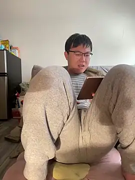 YoY-man online show from 01.18.25