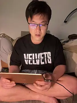 YoY-man online show from 02.05.25