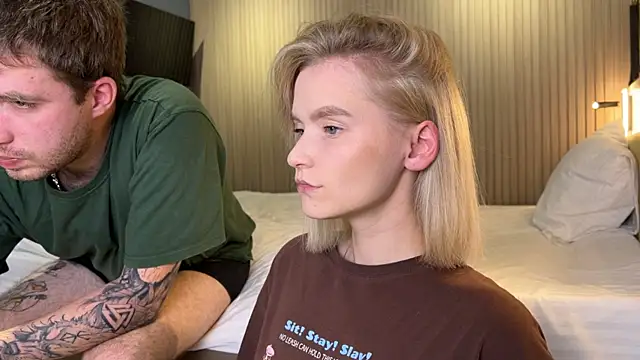 Snapshot of Adelovenick chatting on 11.10.25 Adelovenick online show from 11.10.25