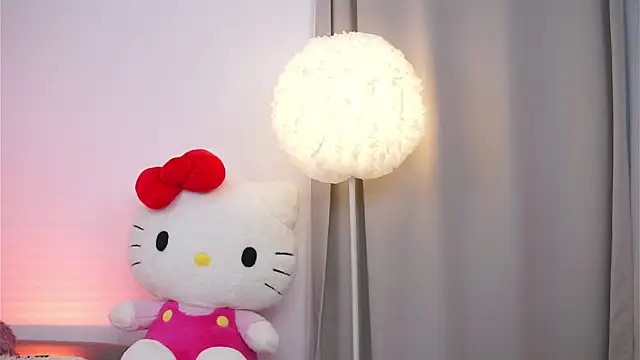 AvaShayy online show from 11.17.25