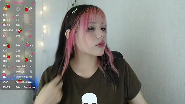 mixie cute online show from 12.22.24